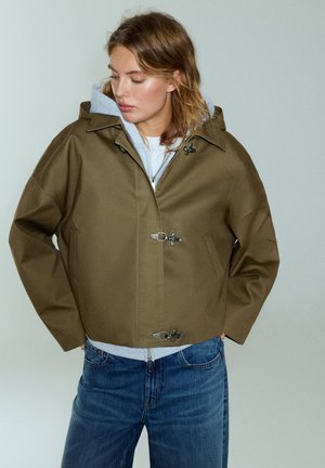 PULL&BEAR, SHORT WITH TOGGLES - TRENCH COAT - Trench - khaki