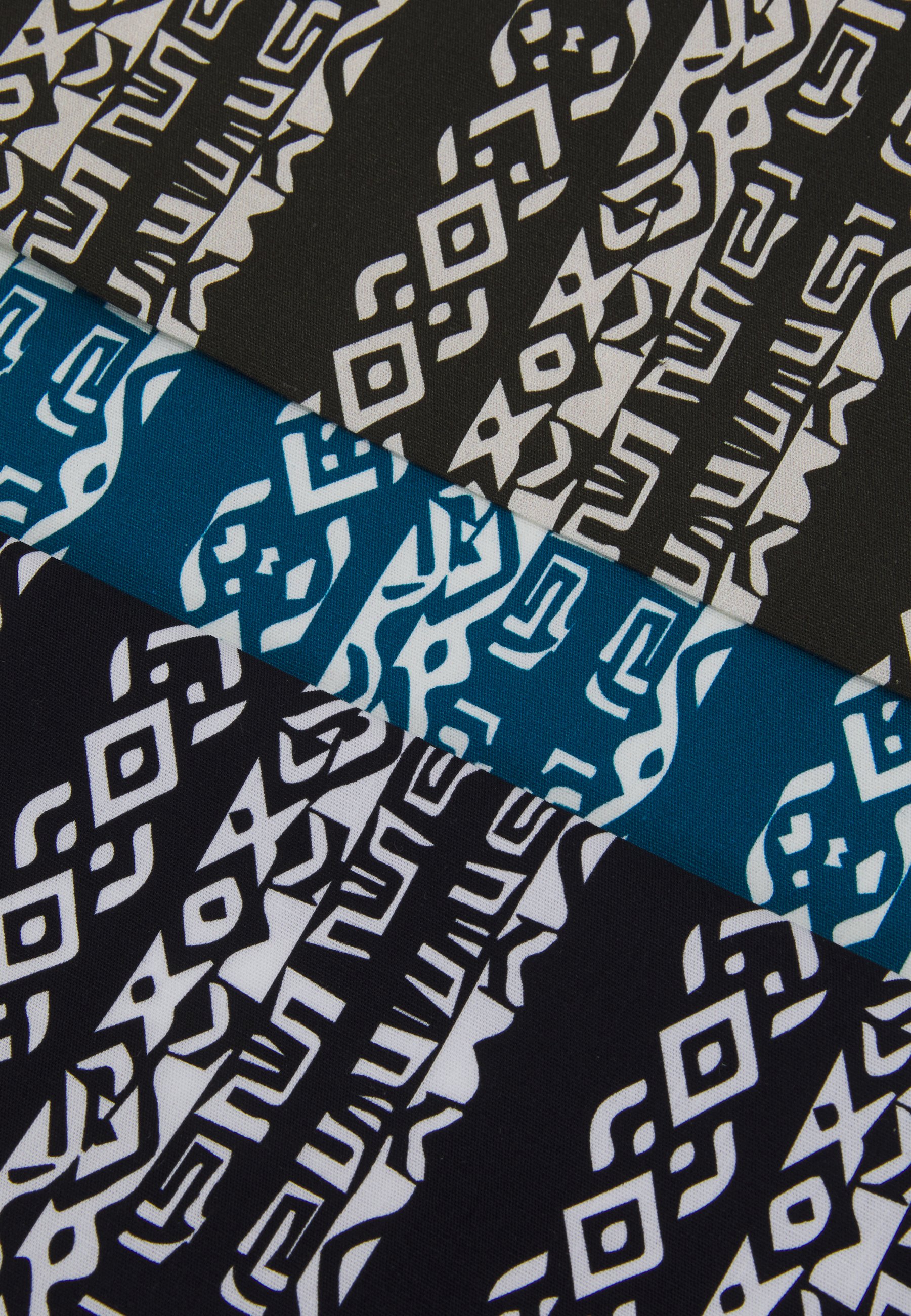 Herrer BANDANAS 3 PACK UNISEX - Tørklæde / Halstørklæder Herrer BANDANAS 3 PACK UNISEX - Tørklæde / Halstørklæder