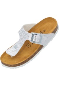 Hvid flip-flop sandal med en tekstureret overdel, der har et subtilt leopardprint, en sølvspænde og en korkfodsål på en hvid gummisål.