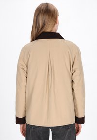 DreiMaster Kevyt takki - beige