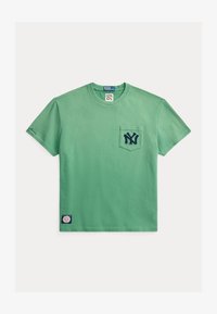 Nevybrané, bay green