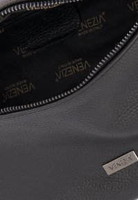 VENEZIA BAG - Umhängetasche - black