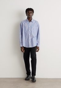 Thumbnail Image 2