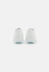 adidas Performance X CRAZYFAST.4 - Kemény talajra készült futballcipő - footwear white