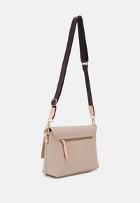 bugatti ELLA - Borsa a tracolla - beige