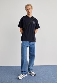 Carhartt WIP CLASS OF 89 - Camiseta estampada - dark navy