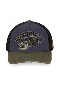 Casquette trucker bleu marine et vert olive avec côtés en maille noire, logo de reptile sur le devant, et texte brodé « VON DUTCH ». Détail de visière usée.
