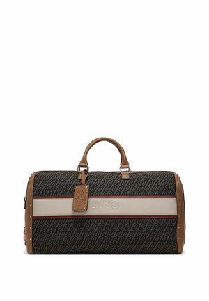 Bolsa tipo duffle marrón y beige con asas de cuero y "Liu Jo Milano" grabado en una franja beige en la parte delantera.