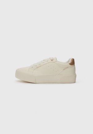 FEEONA - Sneakers low - white