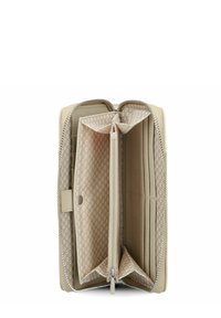 Portafoglio beige con cerniera aperto per mostrare multiple fessure per carte, una tasca centrale con cerniera per le monete e un interno in tessuto con fantasia.