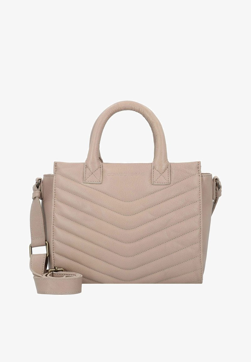 Leren handtas in zacht beige met chevron-quilting, dubbele bovenhandvaten en een verstelbare schouderriem. Voorzien van minimale hardware.