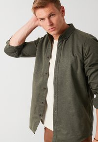 Buratti SLIM FIT - Skjorter - khaki