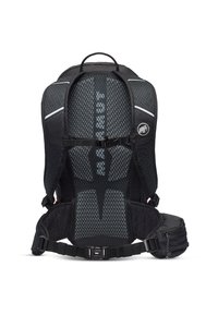Zaino in rete nera e nylon con spallacci regolabili, schienale imbottito e molteplici fibbie. Presenta dettagli riflettenti e un logo.
