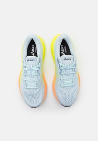 ASICS GEL-PULSE 15 - Chaussures de running sur route - light blue/orange/yellow