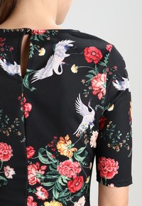 Dorothy Perkins Pouzdrové šaty - black