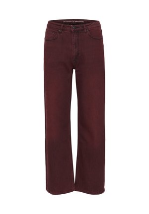 Jeans a gamba larga bordeaux realizzati in denim, con chiusura a bottone e design a cinque tasche; texture liscia con leggera variazione di colore.