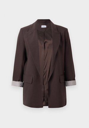 Blazer ouvert marron foncé avec revers en pointe, doublure de manches rayée, poches à rabat et doublure intérieure lisse semblable à du satin.