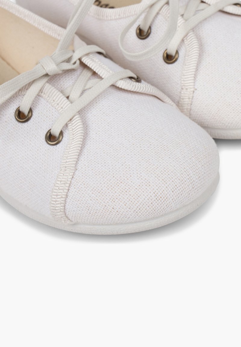 Calzado Primera Comunión Boda Zapatos Blucher De Lino Para Niño - Ceremonia  Con Lazo, Suela Antideslizante, Fabricados En España Zapato Boda Comunión, image size:800x1152