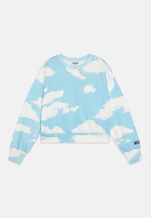 Felpa blu con motivo nuvoloso bianco, design cropped, colletto rotondo e polsini a costine con dettaglio logo nero sulla manica.