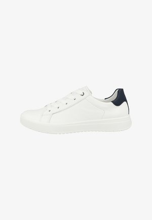 Witte leren sneaker met een gestructureerde afwerking, voorzien van een marineblauwe accent op de hiel, vetersluiting en flexibele rubberen zool.