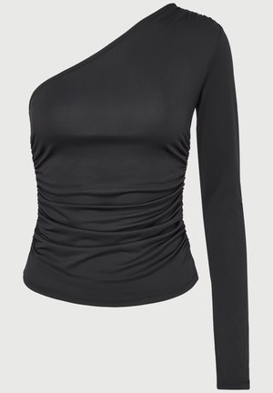 Top negro de un solo hombro hecho de material suave y elástico; cuenta con textura fruncida en el lado izquierdo y una manga larga en el derecho.