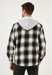 Buratti PLAID PATTERNED DOUBLE POCKET HOODED WINTER - Lahka jakna - khaki anthracite