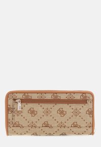 Portafoglio marrone con motivo, dotato di una tasca con zip, realizzato in tessuto e materiale sintetico. Presenta una rifinitura beige e dettagli con logo.