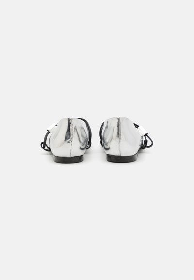 Iro TUTU MIRROR - Ballerine con cinturino - silver