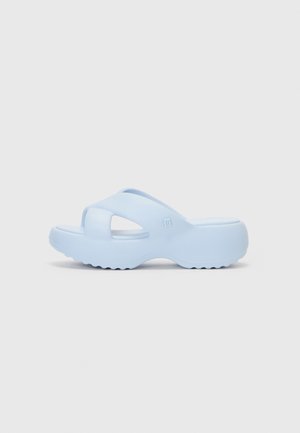 Melissa FREE RISE - Šľapky na opätku - blue