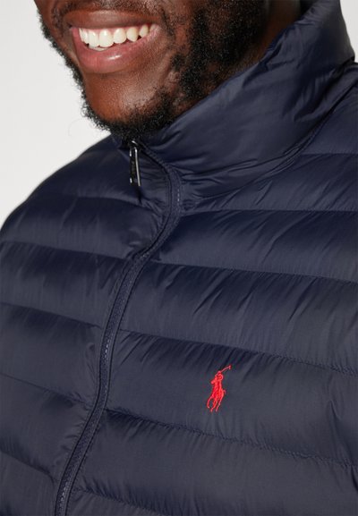 Polo Ralph Lauren THE COLDEN PACKABLE JACKET - Lengva striukė - collection navy