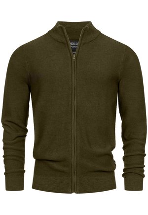 Maslinasto zelena zip-up dukserica od teksturirane pletive. Ima visoki kragnu i rebraste manžete i donji rub, s uskim krojem.