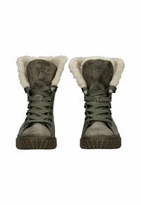 Stivaletti alla caviglia in pelle scamosciata verde con colletto in pelliccia sintetica, allacciatura frontale e suola in gomma con scanalature decorate, progettati per calore e comfort.