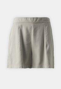 Lys grå shorts lavet af stof med en glat tekstur. Har et bredt elastisk bælte og plisseret front med sidelæg.
