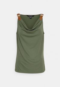 Olivgrön ärmlös topp med draperad cowl-krage. Har bruna fuskläderremmar med gyllene detaljer. Slät tygtextur.