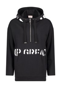 Sweat à capuche noir avec une poche avant, une fermeture à demi-fermeture éclair, et le texte blanc "UP GREAT" sur la poitrine. Comprend une doublure de capuche à motif.