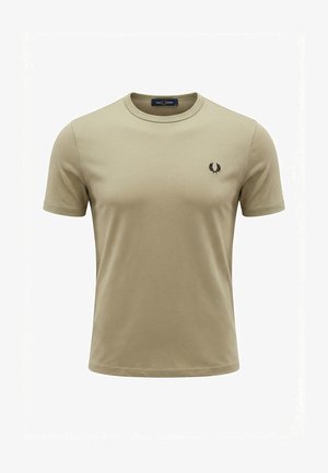 T-shirt beige à manches courtes Fred Perry avec col rond et petit logo couronne de laurier noir sur la poitrine gauche.