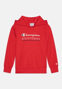 Sudadera roja con bolsillo frontal, capucha con cordón y puños acanalados que presenta el logo "Champion ATHLETICWEAR" en texto blanco y negro.