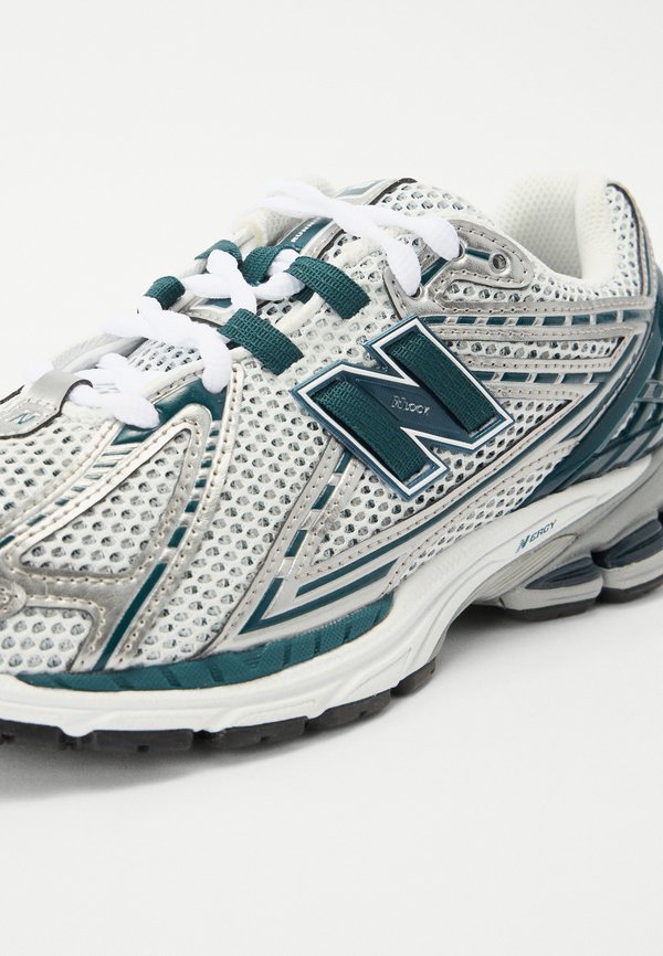 UNISEX - Trainers - silver metallic3