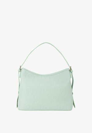 Sac à main en similicuir vert menthe avec une forme incurvée, des motifs floraux embossés et un logo, ainsi qu'une bandoulière unique réglable.