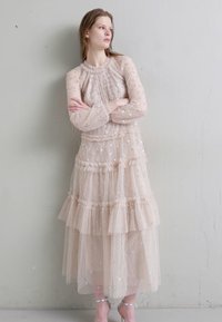 Needle & Thread SEQUIN KISSES ANKLE GOWN - Iltapuku - pebble