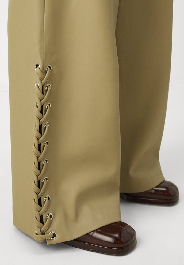 EDITION HERO SOFT - Trousers - tree house3