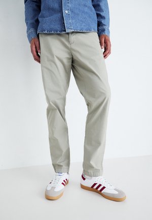 Chinos - olive