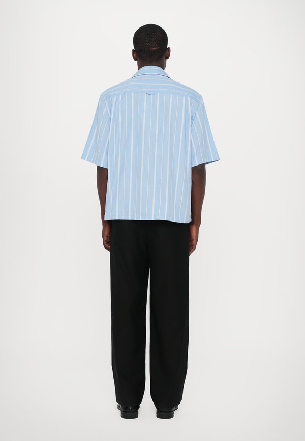 MILFED - Shirt - glacier lake2