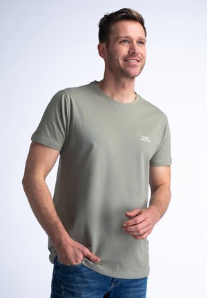 Petrol Industries T-Shirt basic - sage green