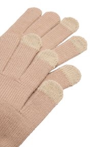 Guantes tejidos en rosa suave con puntas de los dedos en beige claro. Presentan un diseño sin costuras y textura acanalada para mayor comodidad y flexibilidad.