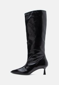 Boots - black