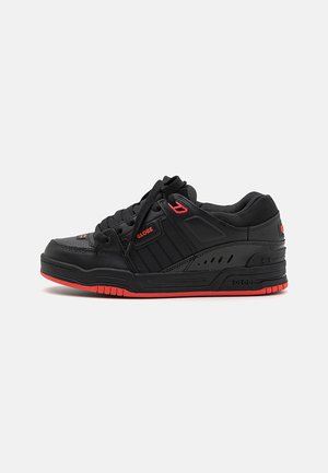 FUSION - Skateboardové boty - black/red