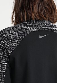 Nike Performance Sweatshirt - black