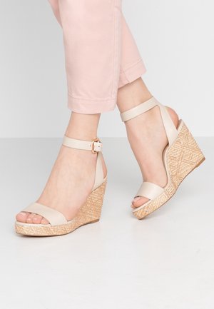 Sandalias de tacón - nude