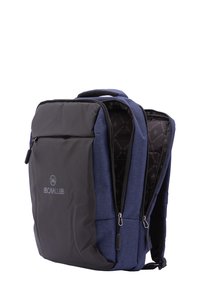 Zaino in tessuto blu navale con pannello frontale grigio, doppie tasche con zip e spallacci imbottiti per comfort e supporto.